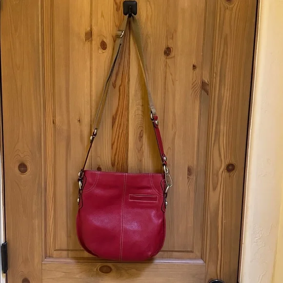 B. Makowsky  Red Leather Crossbody Bag - Picture 4 of 15